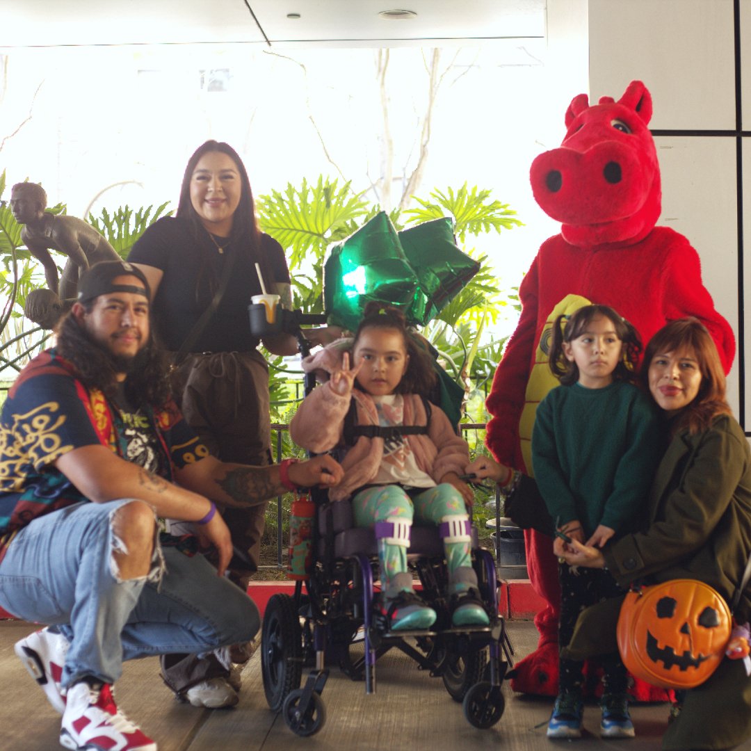 LuskinOIC's tweet photo. Our #CPAwarenessDay celebration was one that won't be forgotten. Led by the team at UCLA | LuskinOIC more than 200 OTs & PTs, community leaders and families joined us to engage in conversations and activities to equip people with CP & their families with tested tools & resources. https://t.co/8CxK15Fao8