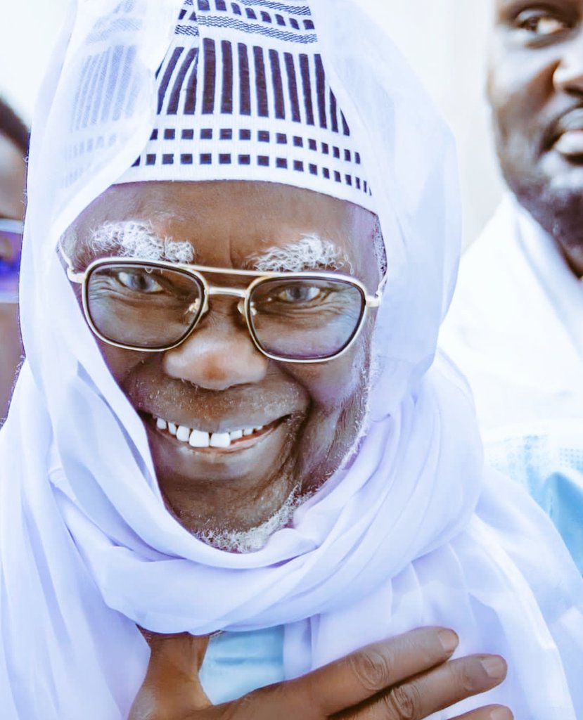 CHEIKHSALI0U's tweet photo. 5em jour #Vivification Ramadan2023 à la Résidence Cheikhoul Khadim de Touba : Sëriñ Tuubaa Seex Muhammadul Muntaqaa Mbàkke Yàlna ko yàgg di téwé té niou diko ànd ak moom barkeb Seexul Xadiim 💚🤍🙏 https://t.co/aaazk4dbyH