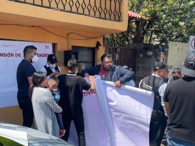Esta mañana, personal de la Dirección General de Asuntos Jurídicos y de Gobierno de #Tlalpan suspendió las actividades de la guardería "FREINET" ubicada en San Andrés Totoltepec, luego de recibir el reporte de un bebé maltratado.