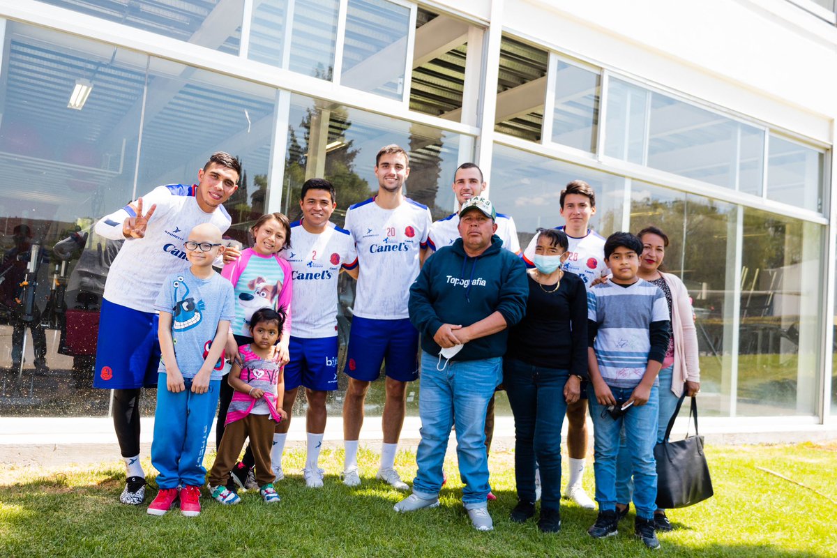 AtletideSanLuis's tweet photo. Como parte de nuestro compromiso Atleti, pacientes de @amancslp visitaron nuestras instalaciones de la Ciudad Deportiva La Presa.
Todos los detalles ➡️ https://t.co/656jUpTHxX
#ConAlmaPotosina #CompromisoAtleti https://t.co/laUHmcNLZu