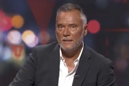 JayJay91341991's tweet photo. LNP mouthpiece Stan Grant continued to allow obnoxious Jacinta Price, to rudely speak over people. If Price was a Labor MP, he would have shut her down down immediately.
Grant needs to go!π‘
#QandA #auspol @ABCaustralia
#VoteYes #VoiceToParliament https://t.co/QJDSbOZF92