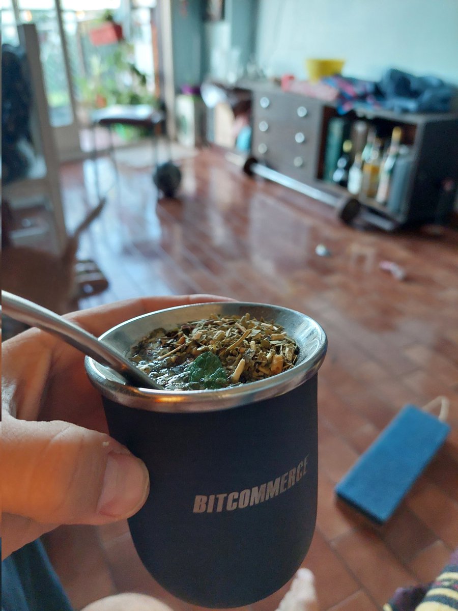 Mates Bitcoineros a 27 mil.