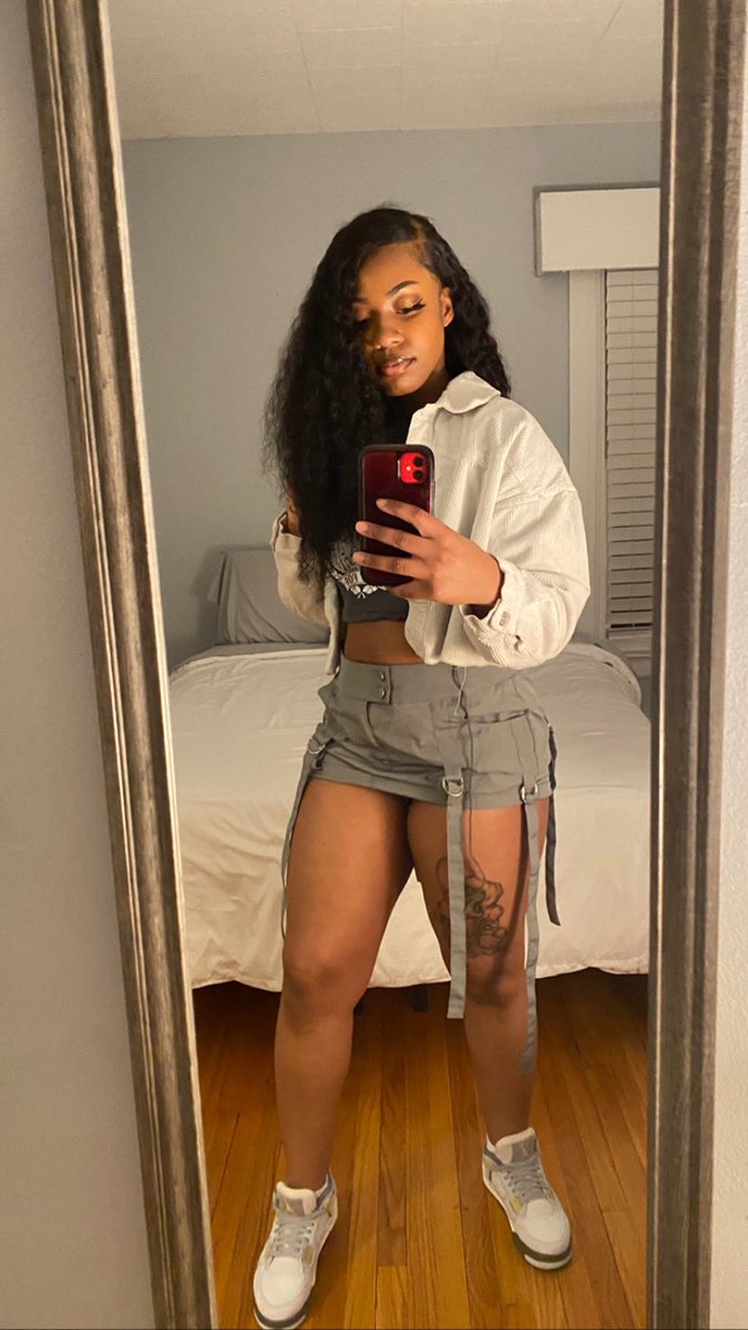 khayswizzle's tweet photo. Nothing like ya last vibe💗 https://t.co/g17BNWplZD