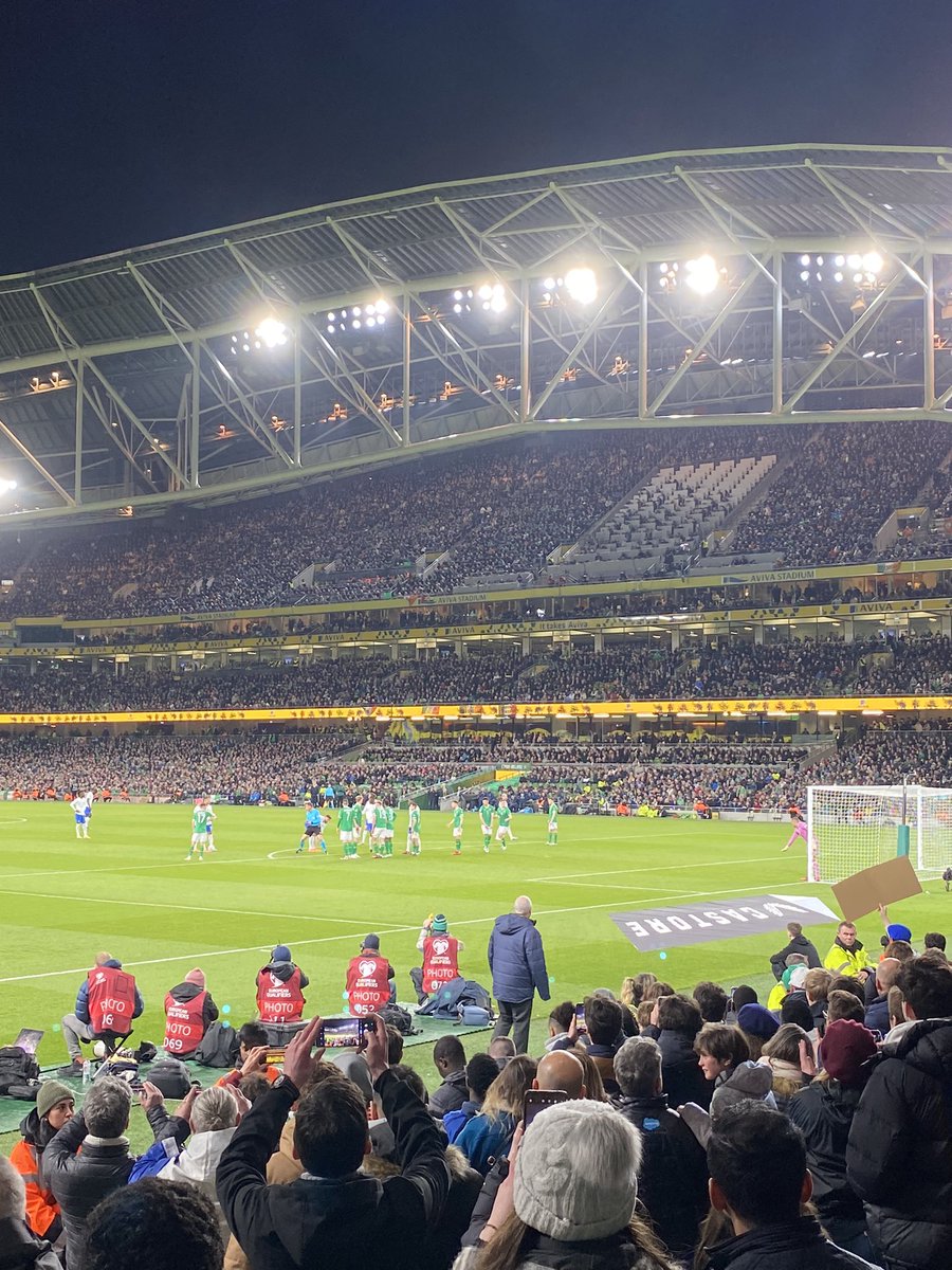 RonanCrean's tweet photo. Some atmosphere down there tonight! Unfortunate not to get a draw from that game! 🇮🇪 Ireland 0-1 France 🇫🇷 https://t.co/u6xKezG9G8