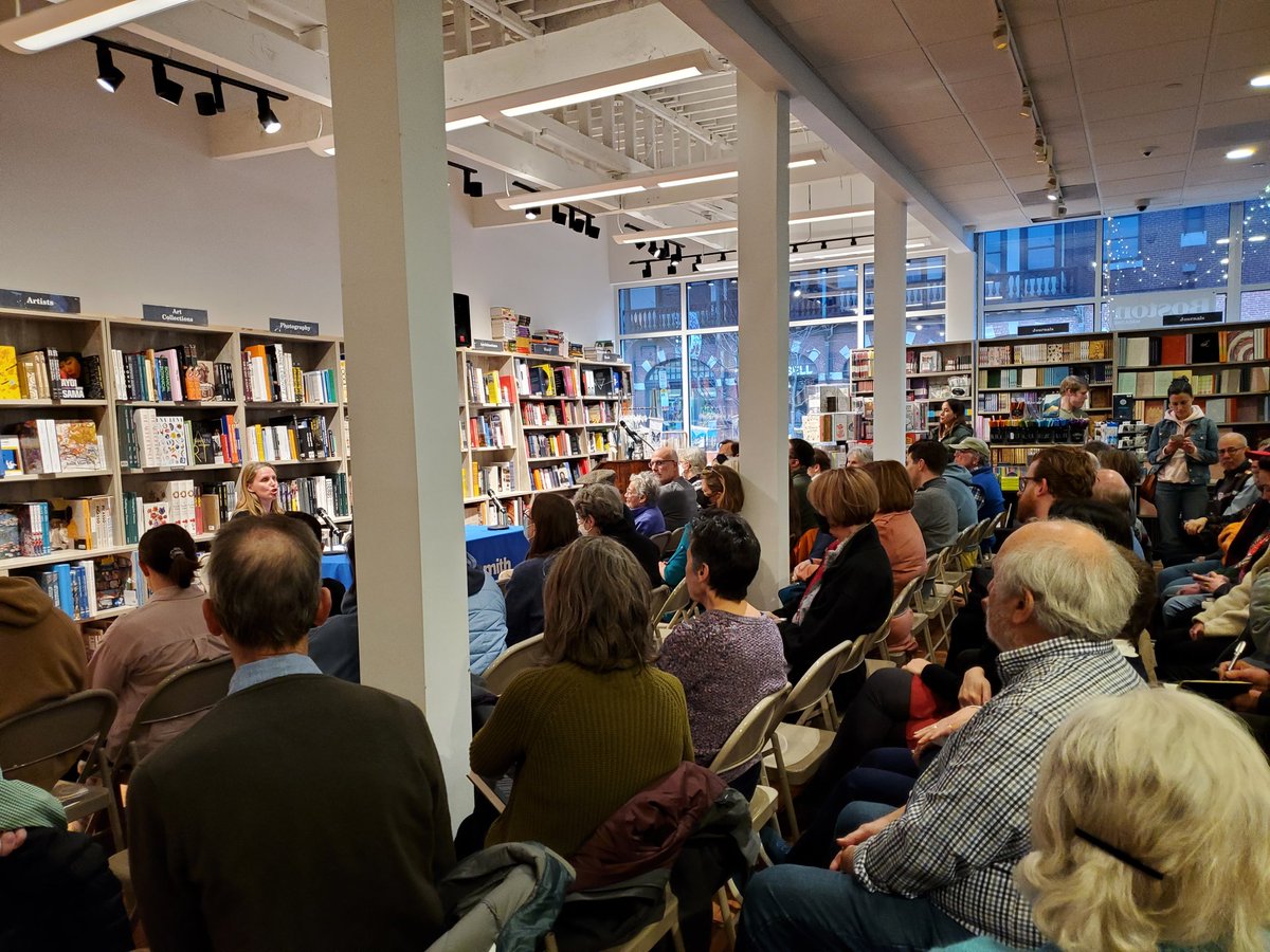Packed house <a href="/Bline4Everyone/">Brookline for Everyone</a> event with <a href="/booksmithtweets/">brookline booksmith</a> with the authors of #NeighborhoodDefenders.