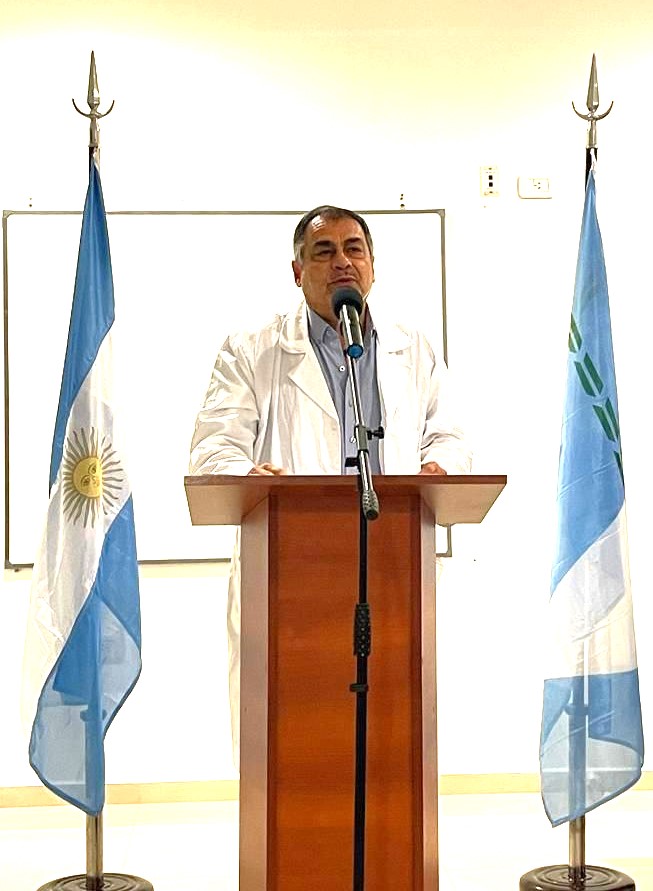 Asumió el nuevo #Director del #Hospital Interdistrital Evita, Formosa, Argentina el Dr Raúl Ledesma
Felicitaciones!
El Dr. Raul Ledesma, es miembro de @SAM_MedInterna   #medicinainterna @FimiForo