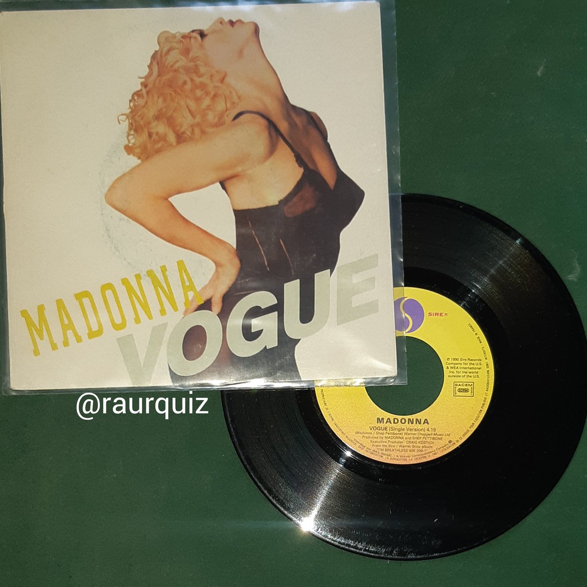 raurquiz's tweet photo. #otd @madonna #madonna #vogue #singleversion #keepittogether #singleremix #maxisingle #vinyl #vinilo @SireRecordsInc @warnermusic @soundstoryuk @Albumism https://t.co/uoHjlCs4AU