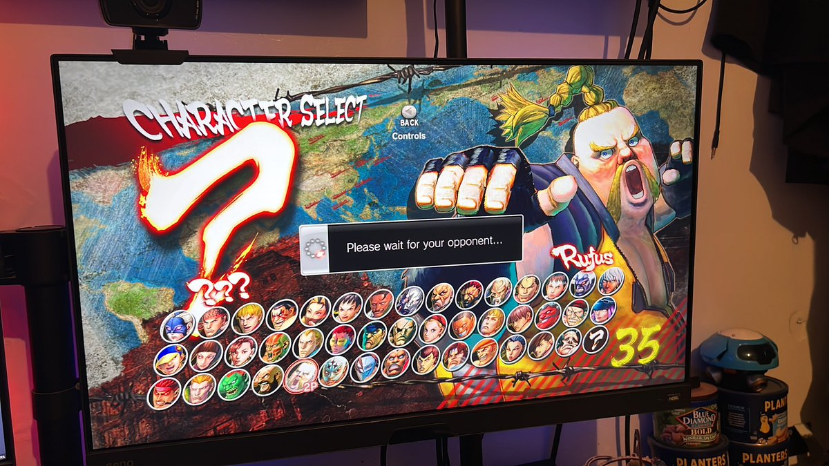 GamezWithDad's tweet photo. Sometimes I take it back to the olden days! #UltraSFIV https://t.co/46hHtqMegT