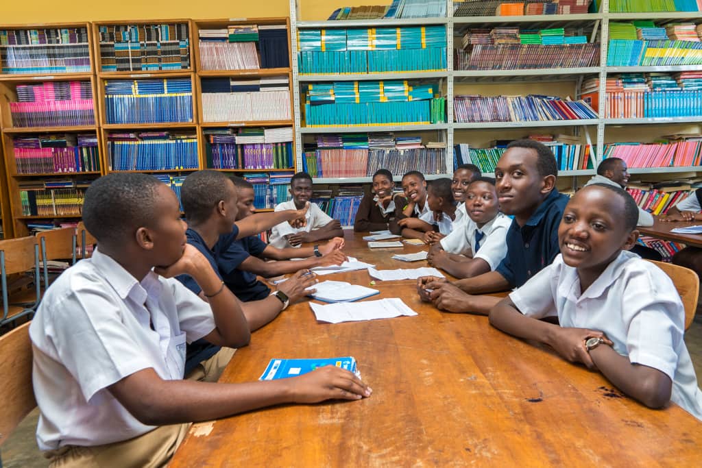OSStudentRwanda's tweet photo. Friday was a good day at @OSStudentRwanda through a #debate hosted at kagarama secondary school. 

Through this debate students from four schools met and discussed Health care accessibilities, especially the community in rural areas with different motions. 
1/4 https://t.co/e1P7705N2V