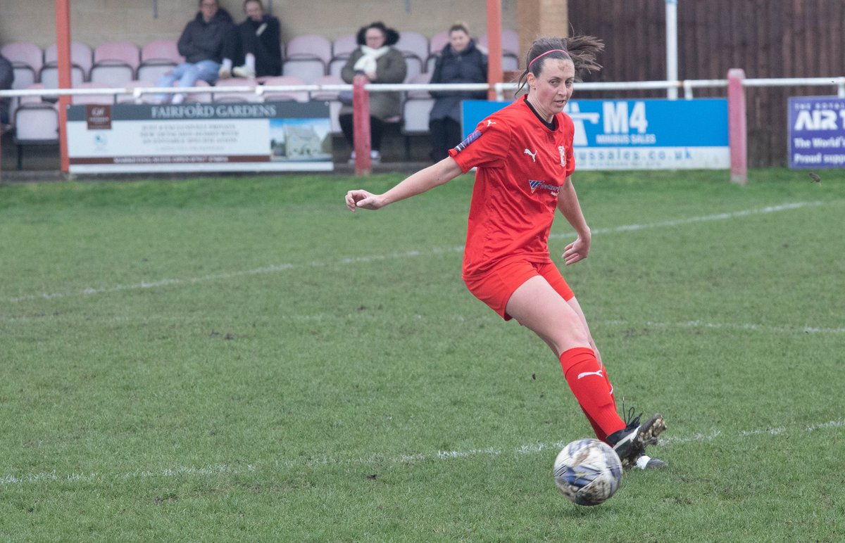calrossphotos's tweet photo. " First Half " 

Four images from our first half at home Sunday to Moneyfields under those Cinder Lane skies 

🔴⚪👊📸 https://t.co/OEOlDOTp2l