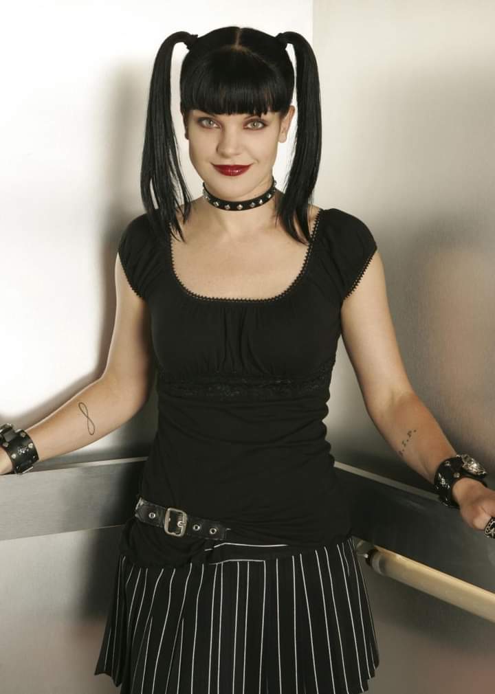 Happy Birthday to great actress Pauley Perrette! 