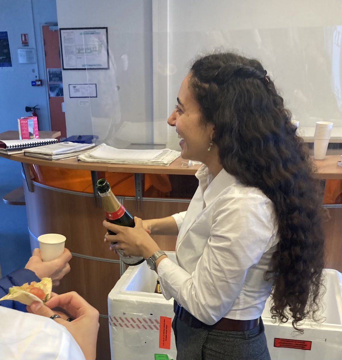 RayaneDibsy's tweet photo. #PhD done ✅ ⁦@VirAssemblyLab⁩ ⁦@MuriauxD⁩ ⁦@IRIM_life⁩ 
Thanking my jury for the great discussion ⁦@BenarochLab⁩ ⁦@di_nunzio_lab⁩ ⁦@AlexisGautreau⁩ ⁦@AnneBlangy⁩ 

New step in #academia coming soon 🤩 https://t.co/cN0PupAPM7