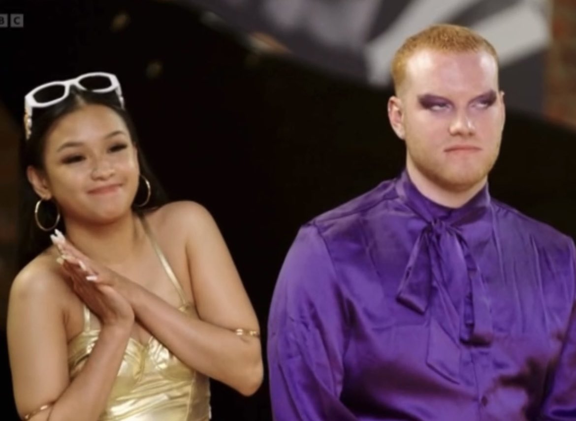 xyzelle08's tweet image. golden retriever and black cat energy #ProjectIcon