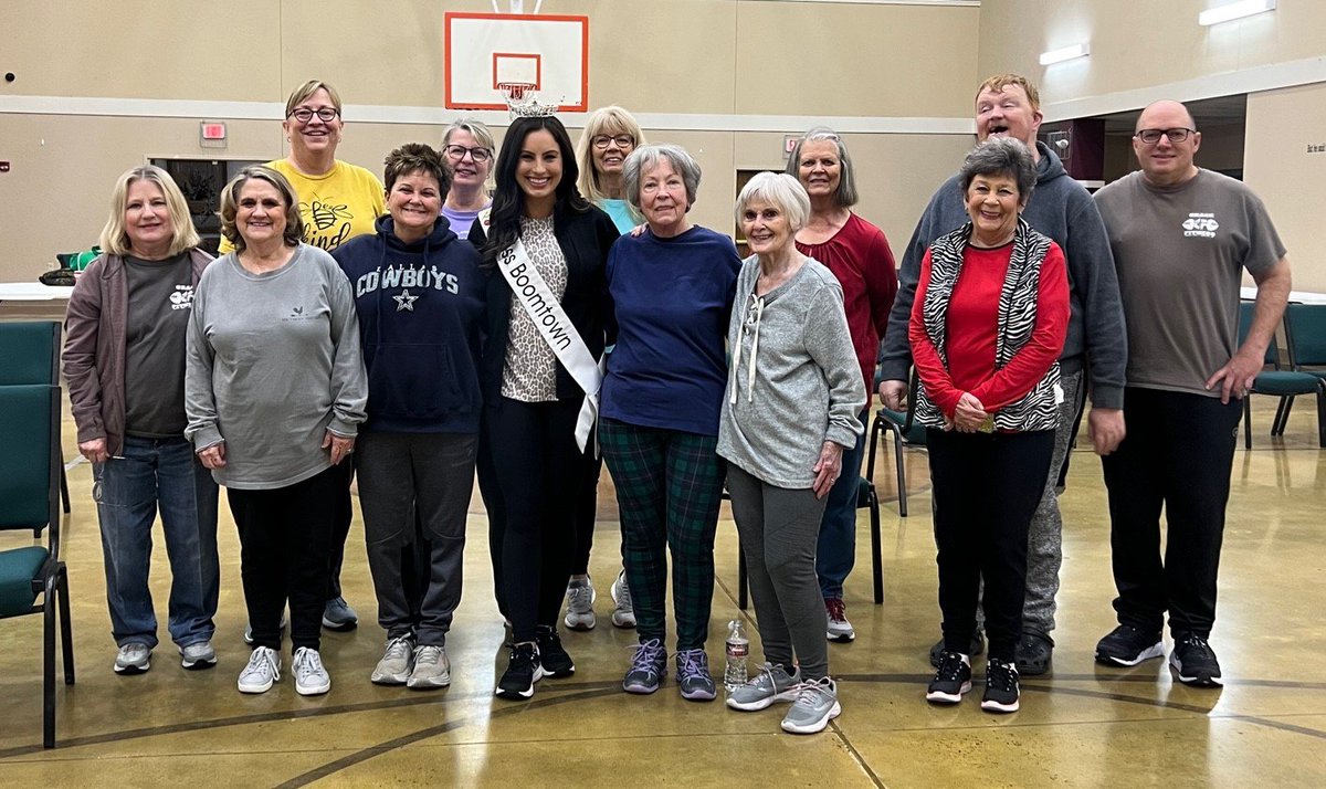 Blair Wortsmith, recently crowned Miss Boomtown, stopped by to help the members of Grace Fitness get their workout on at the Grace Church gym in Conway! @blair_wortsmith #missboomtown #getfit #getfitarkansas #fitness #exercise