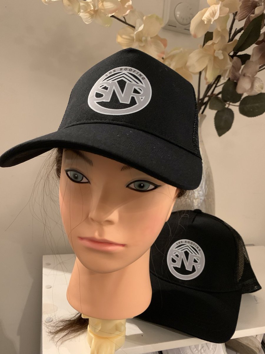 DevonPixels's tweet image. Personalised work wear printed for SNR Roofing #NorthDevon 

#DevonPixels #caps #hoodies #hiviz #barnstaple