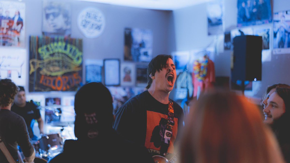Come jam! This Friday in Greensboro!
<a href="/emonightkaraoke/">Emo Night Karaoke</a> 
<a href="/hangar/">judy wilson</a>.1819 

📸: <a href="/ayojigglejiggle/">𝘛𝘩𝘪𝘤𝘤𝘚𝘰𝘺𝘚𝘢𝘶𝘤𝘦</a>