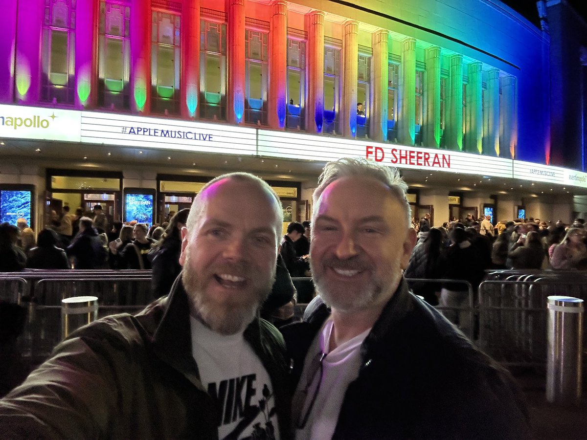 JoeWhit11389775's tweet photo. Today we lost  our @edsheeran virginity. And what a gig to lose it at!You did not disappoint!  And the best warm up act ever!   Thanks for an amazing night Ed. The new music is phenomenal. #Photo credit to @m_inLondon https://t.co/hBUyRxaRhY