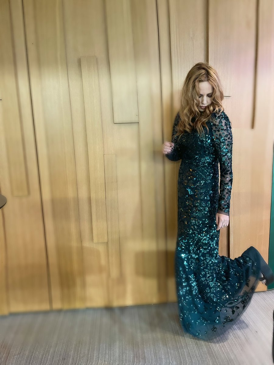 Lisa Lambe tweet media