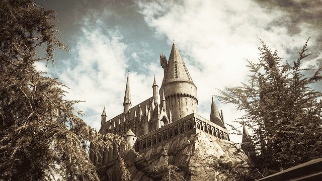 Hogwartssite's tweet photo. Propósitos de la vida: visitar el parque temático de Harry Potter. https://t.co/Ql5Ygp4TTX