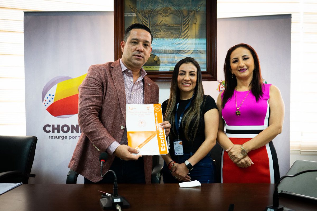municipiochone's tweet photo. Chone contará con el centro forense de la Zona Norte de Manabí https://t.co/UbTd3c3pWc https://t.co/GhfVjVAgDv