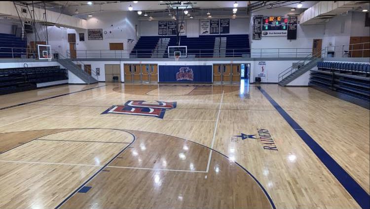 CoachBrangers55's tweet photo. Work office today!! 🏀💪🏼
#WorkIsWork #ProficientSkillsTraining https://t.co/sZfhwqoFZE