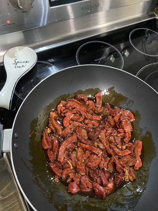 Making teriyaki beef and broccoli tonight 🤤 https://t.co/Y0e8MQKBdB<a href="/tag/mvsales"class="tags"><span>#mvsales</span></a><a href="/tag/mvboys"class="tags"><span>#mvboys</span></a>