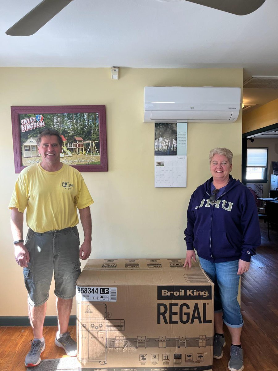 capitolsheds's tweet photo. Congratulations to the winner of our customer appreciation drawing for prior customers! 🎉🎉🎉 We are thrilled to announce that the lucky winner of the Broil King grill is Mr. & Mrs. Thomas Bonesteel! Thank you so much for being a valued customer and for your continued support. We hope you enjoy your new grill and make many delicious meals with it! 🍔🥩🍗 #CustomerAppreciation #GrillWinner #BroilKing