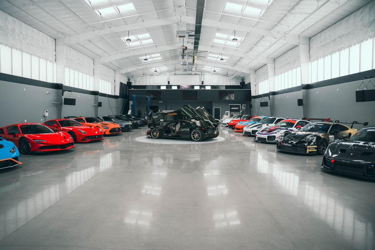 CodyNogowski24's tweet photo. My buddy finally finished his insane garage!!! https://t.co/BPIgYF0XqQ
