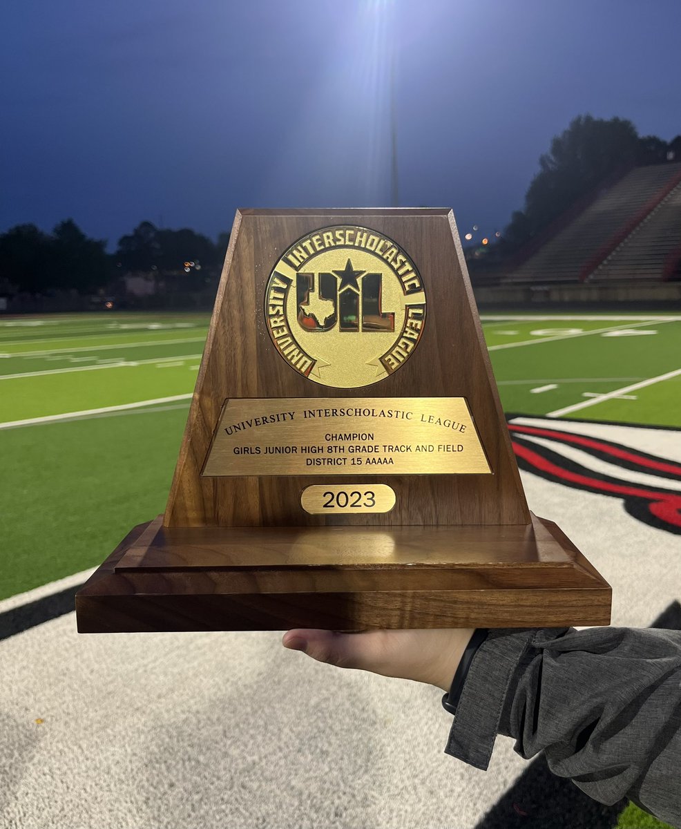 TMS Lady Tigers close out their track season with the District Meet in Marshall!

8th Grade: DISTRICT CHAMPS - 242.5 Points!

4x100 - 1st Place - 51.03
4x200 - 1st Place - 1:48.88
4x400 - 1st Place - 4:28.00

Together We’re Better! 🧡