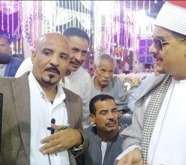 مع فضيلة القارئ الاذاعي الكبير الشبخ ممدوح عامر
