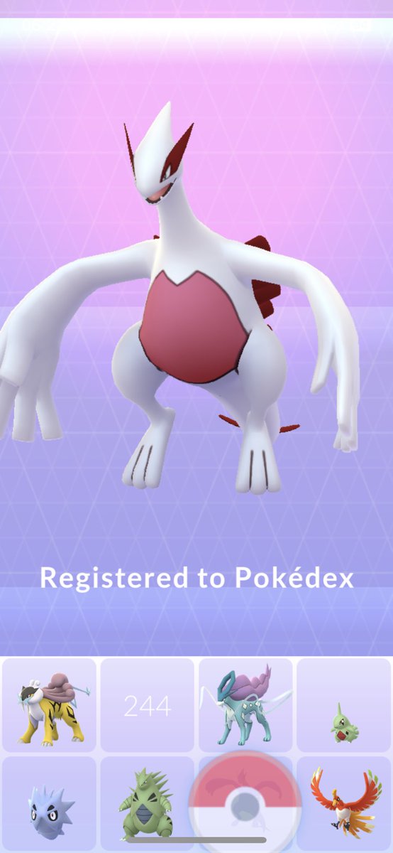 Drahpapi's tweet photo. First Lugia raid and it is shiny one! https://t.co/6Ck1TxTWSf