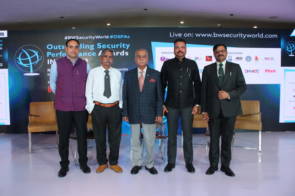 V_I_S_L's tweet photo. CSO of Sesa Goa, Mr. Nand Kishore Bhatt, was a distinguished speaker at the OSPAs India 2023 event in association with BW Security World. He shared his insights on the future of security in India and emphasized the importance of collaboration between public and corporate security https://t.co/IuG9AMJbkv