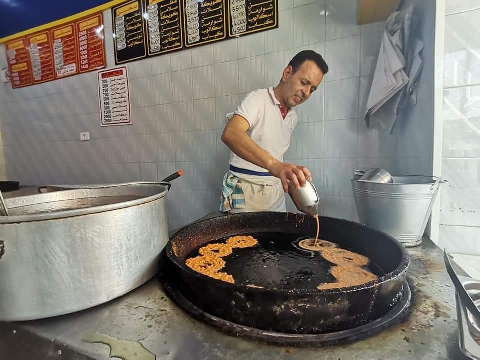 Sfaxien_Net's tweet photo. صور #الزلابية و #المخارق تجينا من  #المحرس #صفاقس  في #رمضان_الخير_2023 🥐😍 https://t.co/cg7R9xjs3a