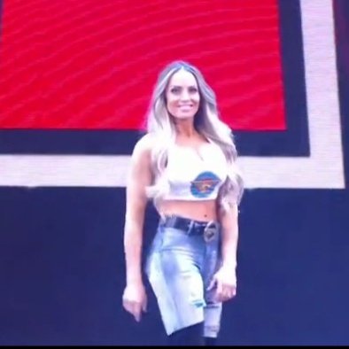 RT @SKWrestling_: Trish Stratus.
That's the tweet.
#WWERaw #WWE https://t.co/pMbGkdXHid