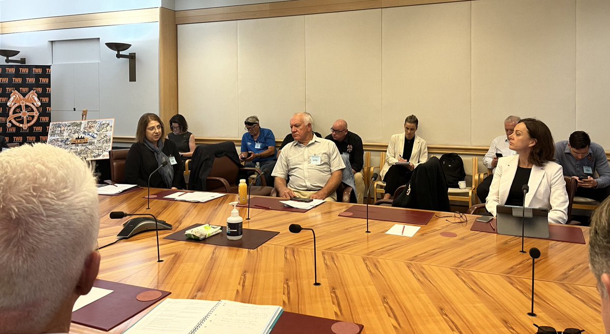 “I was one of the first women to join Uber. I had to work 70 hours a week to earn a living wage and afford my daughters’ education. Now it’s even harder because costs have gone up but pay hasn’t.” - Rosalina tells crossbench briefing