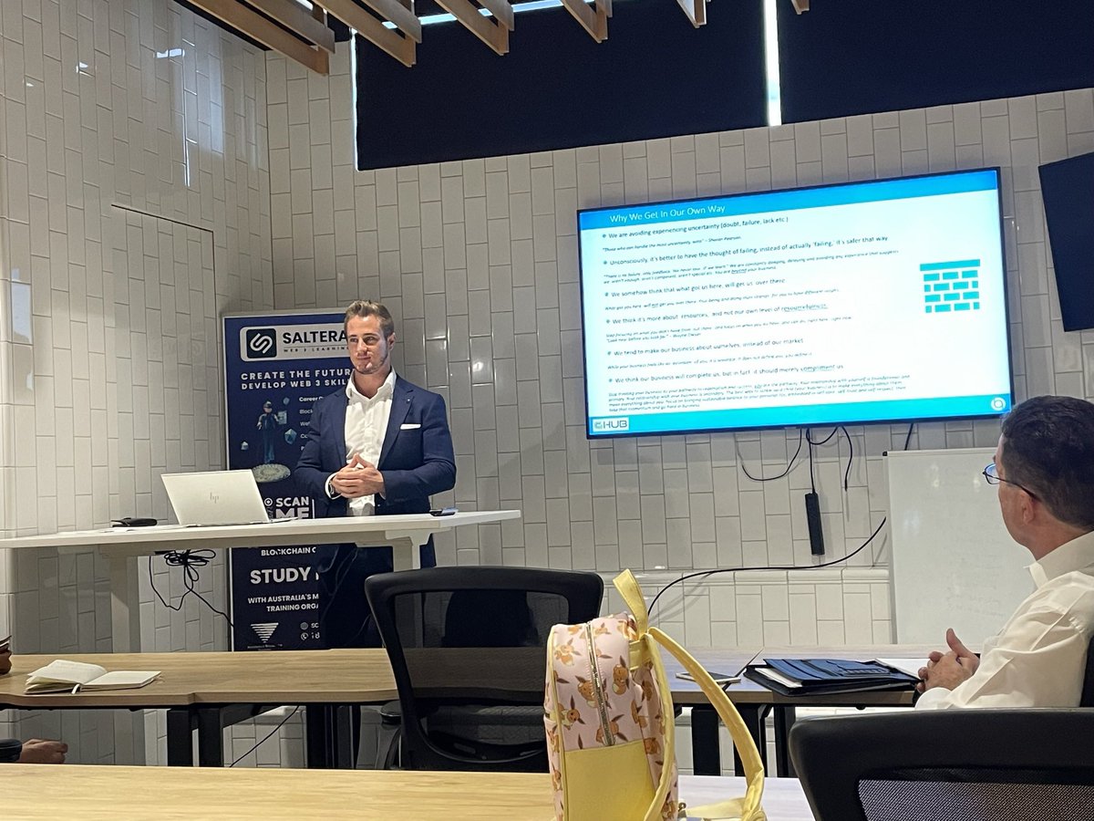 “What got you here will NOT get you over there” talking about prioritisation and getting out of our own way at Done Day with <a href="/bradsemmens1/">Brad Semmens</a> <a href="/salteraweb3/">Saltera Web3 🇦🇺</a> <a href="/shazzybell78/">Sharon Hunneybell</a>