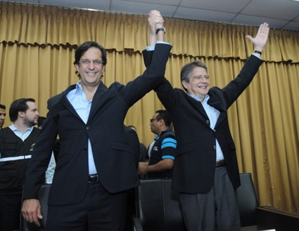 La votación de los jueces de la <a href="/CorteConstEcu/">Corte Constitucional</a> sobre el #JuicioPolítico a <a href="/LassoGuillermo/">Guillermo Lasso</a>.
No es casual esa coincidencia de los 3 jueces que votaron en contra: 

1) Herrería, militante de Lasso.
2) Nuques, árbitra de <a href="/lacamaragye/">Cámara de Comercio de Guayaquil</a>.
2) Carmen Corral, esposa de <a href="/JCSolines/">Juan Carlos Solines</a>. 
#Ecuador