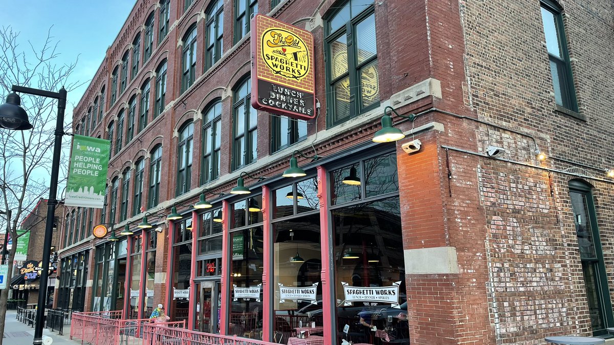 Old Spaghetti Works in downtown Des Moines is apparently closing for good tonight.

When I called the restaurant, the person on the other line said they were shutting down and the employees only found out tonight.

Word is spreading, and the restaurant is very full right now.