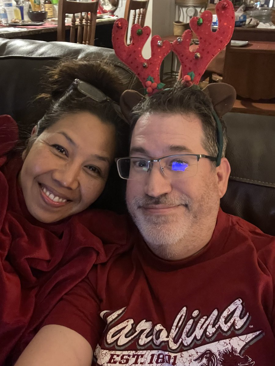 UCME4ME's tweet photo. Let’s go Lady Gamecocks!!! #mmselfie https://t.co/AjSwSA0CrJ