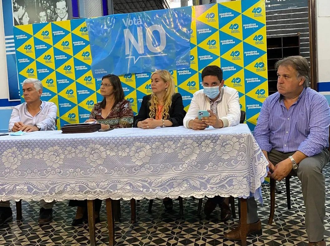 myriamsilva18's tweet photo. A un año 27M
@ESPACIOCUARENTA dimos la Batalla para #votaNOderogar la LUC SIEMPRE VIGENTE la Ley de Urgente Consideración TRAJO LIBERTAD Y transformaciones para el Uruguay que queremos el esfuerzo valió la pena Sabemos cumplir!!!!
Viva la patria...
A seguir trabajando https://t.co/p2VV0Zwf45