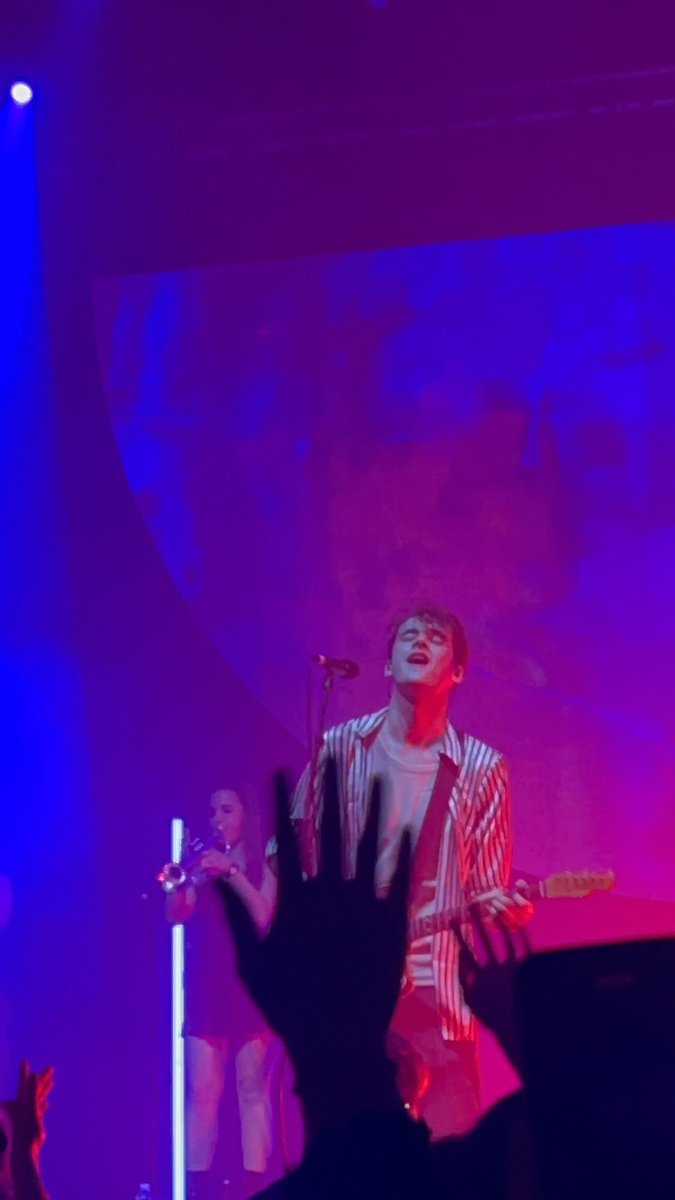 astridanu_'s tweet photo. some stills tonight :) #lovejoybirmingham #InselaffeTour https://t.co/DugpUYQ7yu