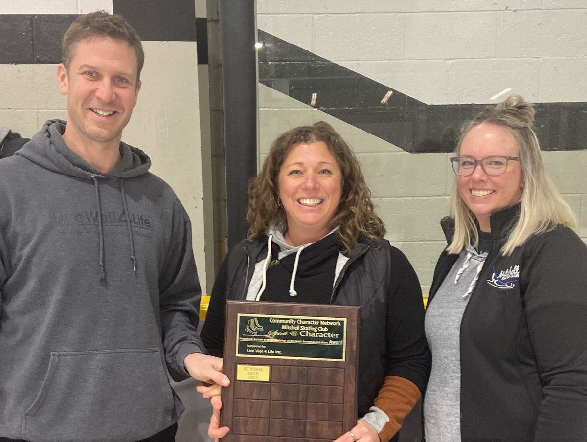 Congratulations to @tanyabere77 on winning the @LiveWell_4Life Community Character Award for the the Mitchell Skating Club. Thank you for all you do for the Skating Club and our community. #ittakesacommunity