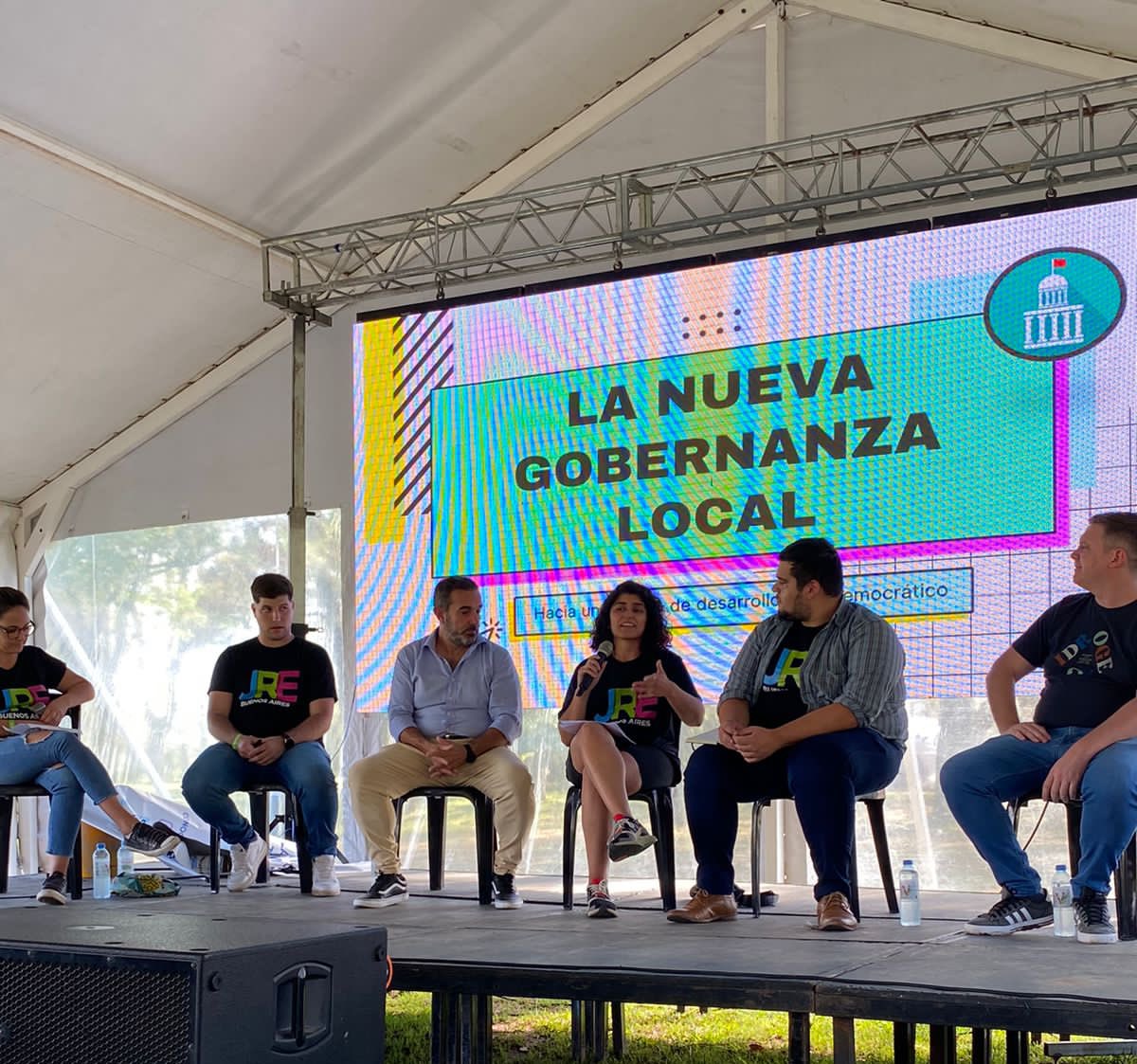 carolinaaolmedo's tweet photo. REvolución Radical🔥

🇵🇱 Este fin de semana, 600 militantes jóvenes de toda la provincia organizamos el primer congreso de la @BsEvolucion .

💡Nos formamos, debatimos y definimos la agenda del futuro que las y los bonaerenses necesitan y merecen. + https://t.co/tithPrN831