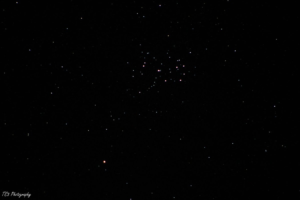 ThomasJClarkIII's tweet photo. #astrophotography #astronomy #nightskyphotography #Pleiades #TheSevenSisters #Messier45
Messier 45, also known as The Pleiades, Subaru or The Seven Sisters. The nine brightest stars of Pleiades are named for the Seven Sisters of Greek Mythology: Sterope, Merope, Electra, 1/2 https://t.co/yhOGPuO4E7