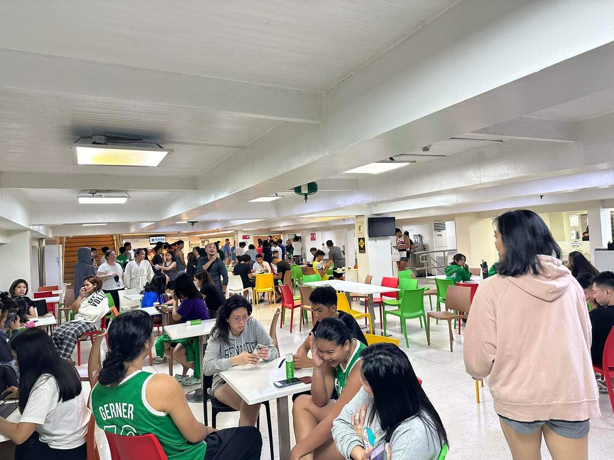 TheBenildean's tweet photo. LOOK: Students and residents from the Benilde Sports & Dormitory Complex have evacuated to the Taft Campus Cafeteria due to the sudden fire along Dominga Street.
#BPCUpdates
#BeInTheKnow https://t.co/z9Vh1Fxhjy