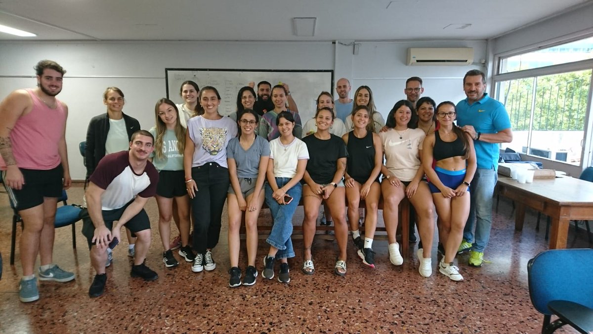 Durante 3 días de estudio e implementación, ellos aprobaron ISAK 1 MEDICIÓN ANTROPOMÉTRICA.

La aprobación de este CURSO ACREDITA INTERNACIONALMENTE el satisfactorio manejo de 21 variables antropométricas.