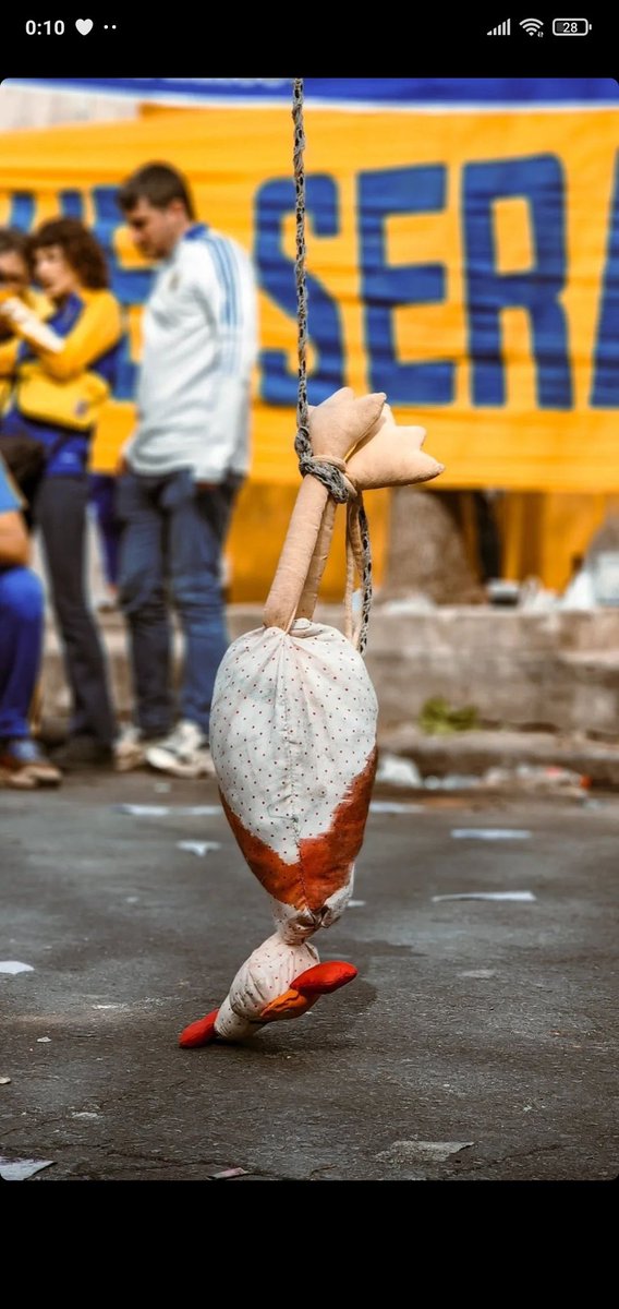 QUIERO LA LIBERTADORES 
Y UNA GALLINA MATAR