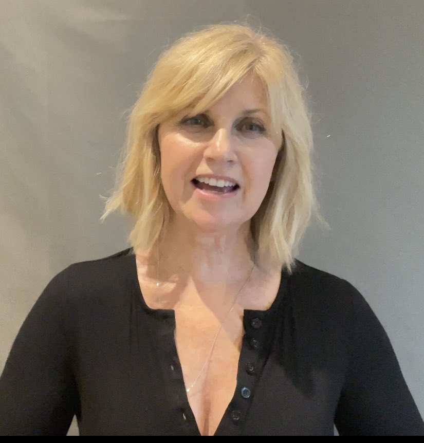 TrudyAger's tweet photo. Trying out the new #neewer grey backdrop.
#melbourneactor #castingdirector #selftaping https://t.co/uROUfR9ZCb