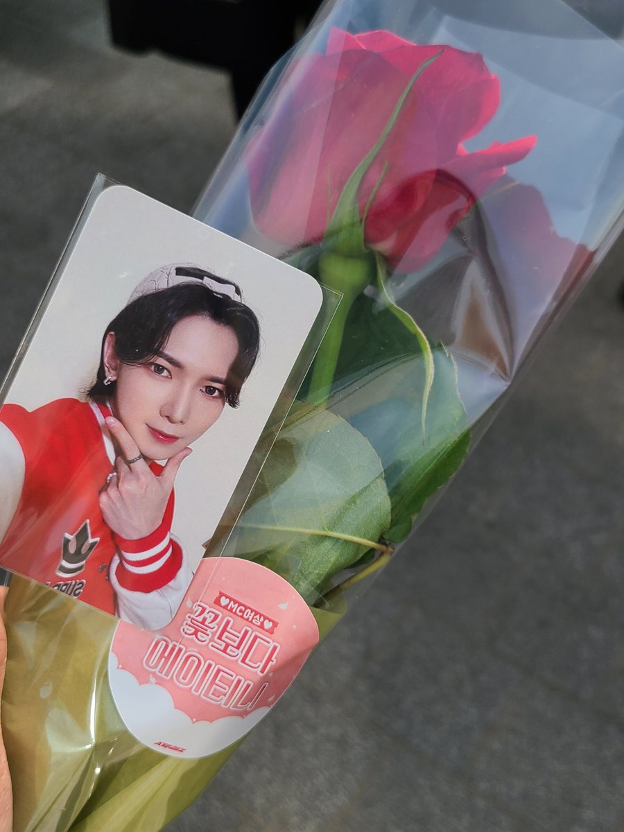 dositechan's tweet photo. 여상아여상아여상아 여상아기특해요...🫶🥹🌹 https://t.co/G1EEOuhZYE