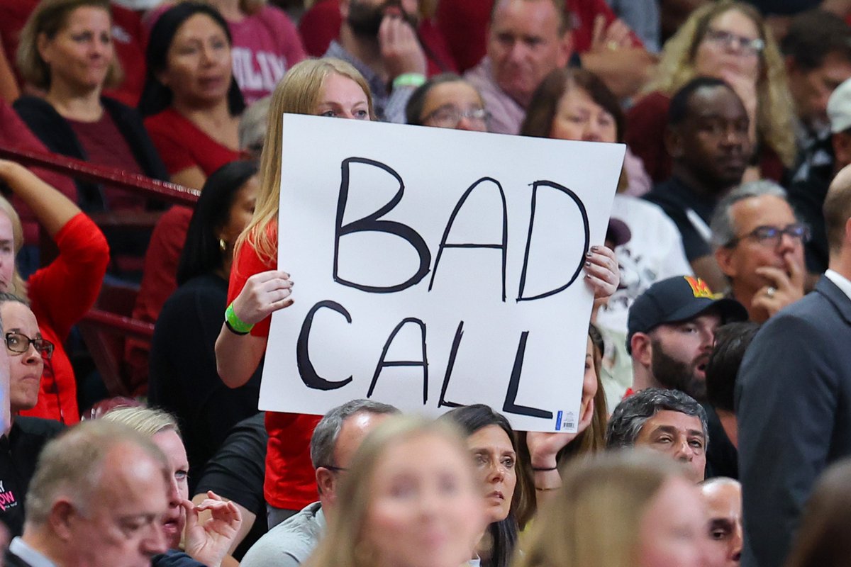 What a sign from this Maryland fan 😂